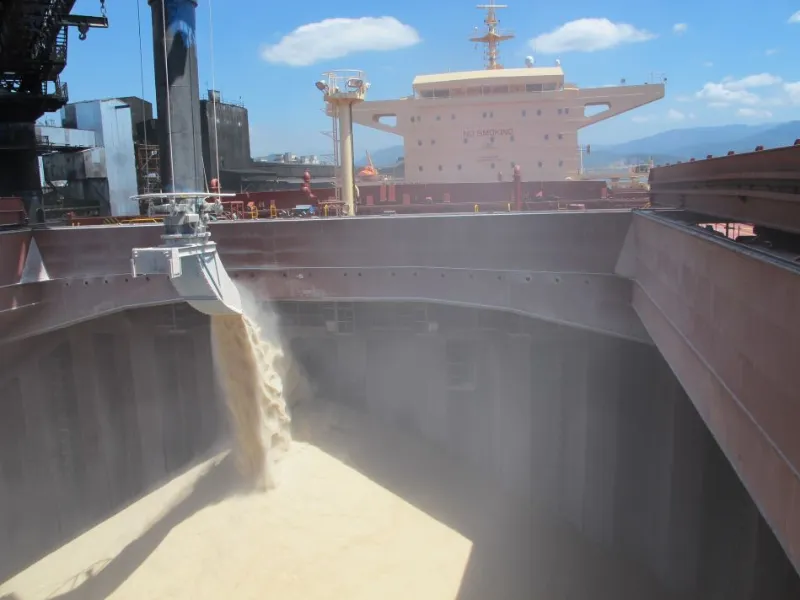 EM AJUSTES, AÇÚCAR OPERA COM ALTA FORTE NAS BOLSAS DE NY E LONDRES NESTA 2ª FEIRA