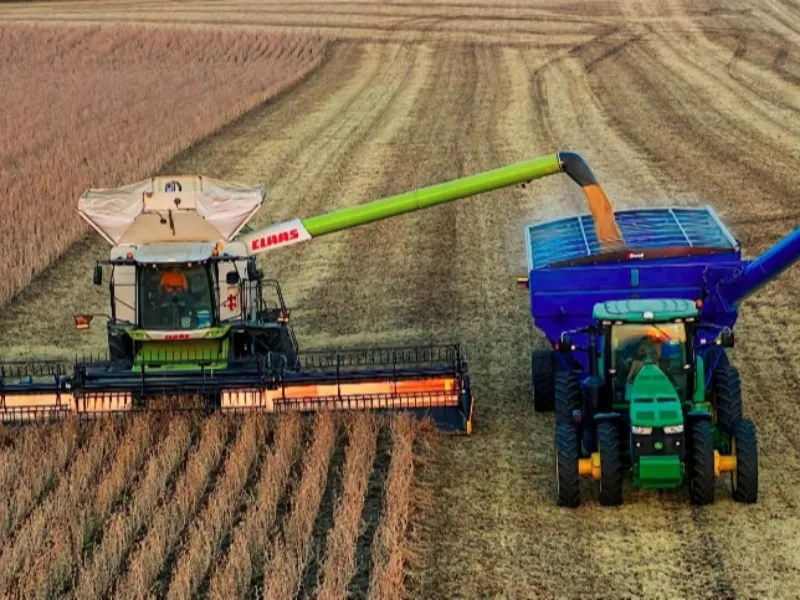 EM AJUSTES, AÇÚCAR OPERA COM ALTA FORTE NAS BOLSAS DE NY E LONDRES NESTA 2ª FEIRA