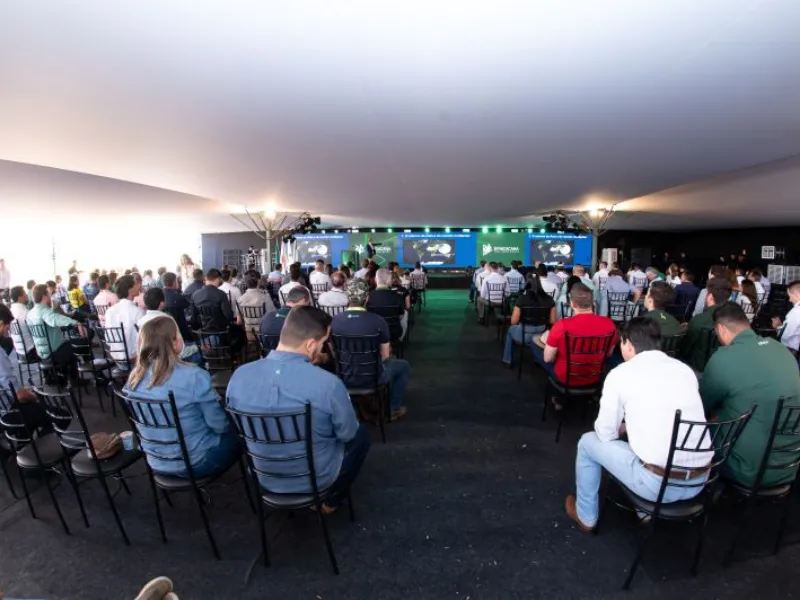 EM AJUSTES, AÇÚCAR OPERA COM ALTA FORTE NAS BOLSAS DE NY E LONDRES NESTA 2ª FEIRA