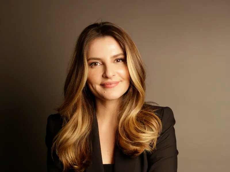 EM AJUSTES, AÇÚCAR OPERA COM ALTA FORTE NAS BOLSAS DE NY E LONDRES NESTA 2ª FEIRA