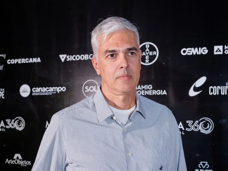 EM AJUSTES, AÇÚCAR OPERA COM ALTA FORTE NAS BOLSAS DE NY E LONDRES NESTA 2ª FEIRA