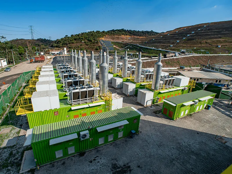 EM AJUSTES, AÇÚCAR OPERA COM ALTA FORTE NAS BOLSAS DE NY E LONDRES NESTA 2ª FEIRA