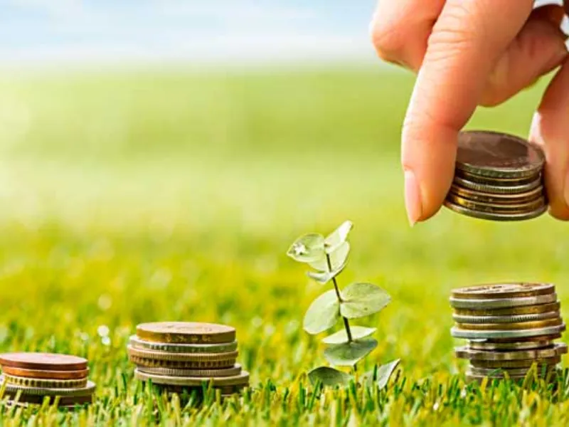 EM AJUSTES, AÇÚCAR OPERA COM ALTA FORTE NAS BOLSAS DE NY E LONDRES NESTA 2ª FEIRA