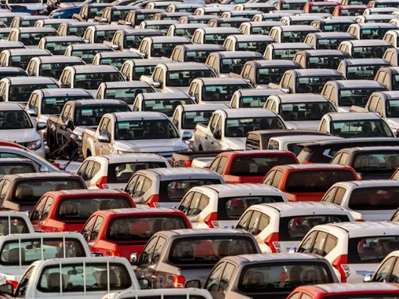 EM AJUSTES, AÇÚCAR OPERA COM ALTA FORTE NAS BOLSAS DE NY E LONDRES NESTA 2ª FEIRA