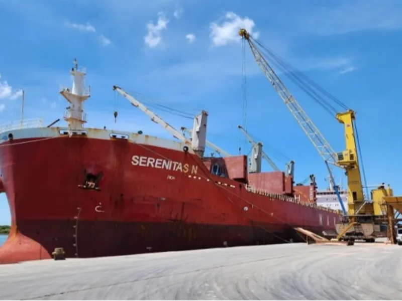 EM AJUSTES, AÇÚCAR OPERA COM ALTA FORTE NAS BOLSAS DE NY E LONDRES NESTA 2ª FEIRA