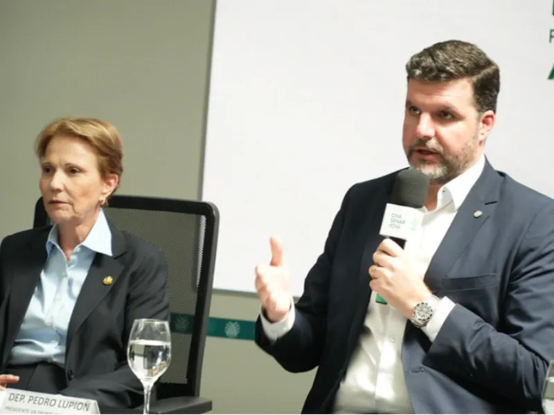 EM AJUSTES, AÇÚCAR OPERA COM ALTA FORTE NAS BOLSAS DE NY E LONDRES NESTA 2ª FEIRA